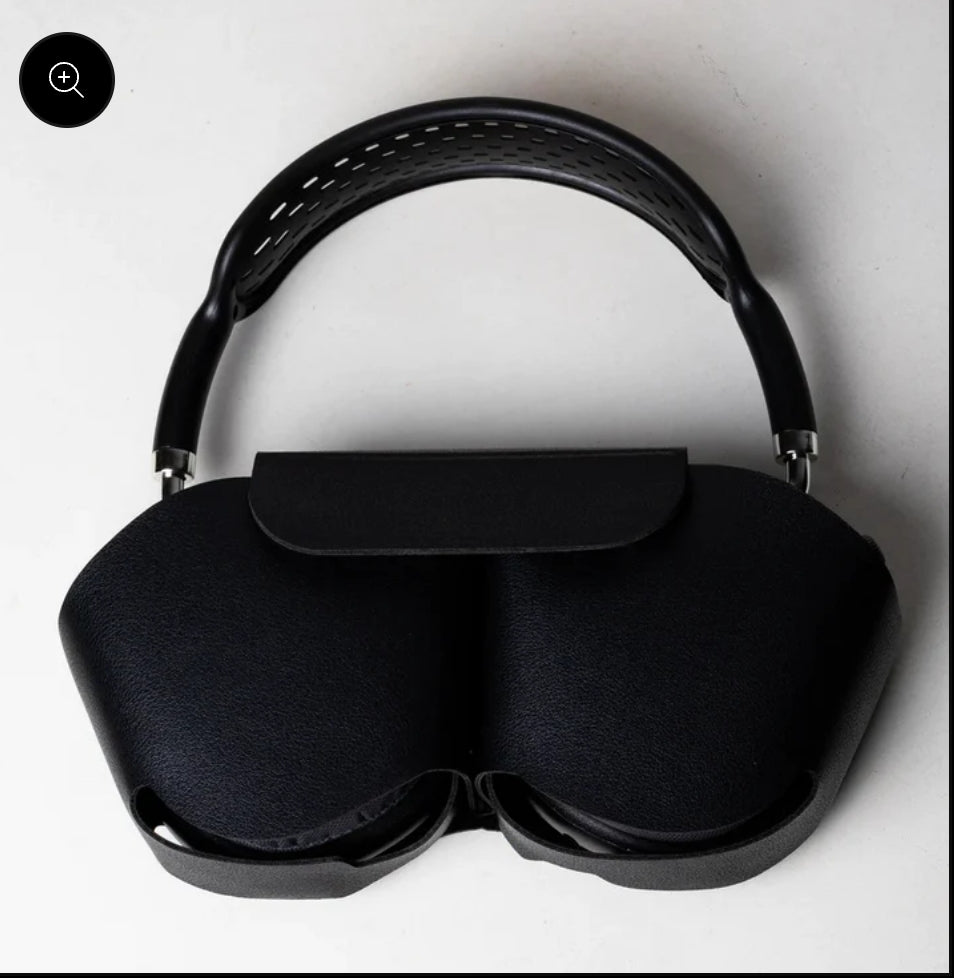 AerPods Pro Max Black Edition